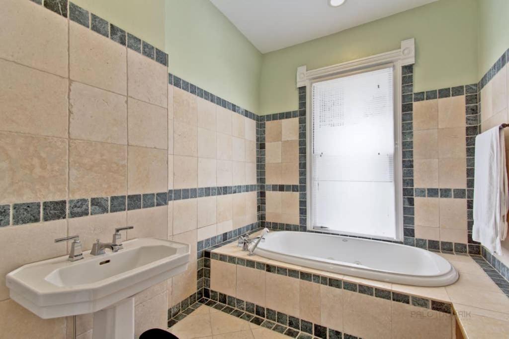Historic Luxury Townhouse In Downtown Chicago Villa ภายนอก รูปภาพ