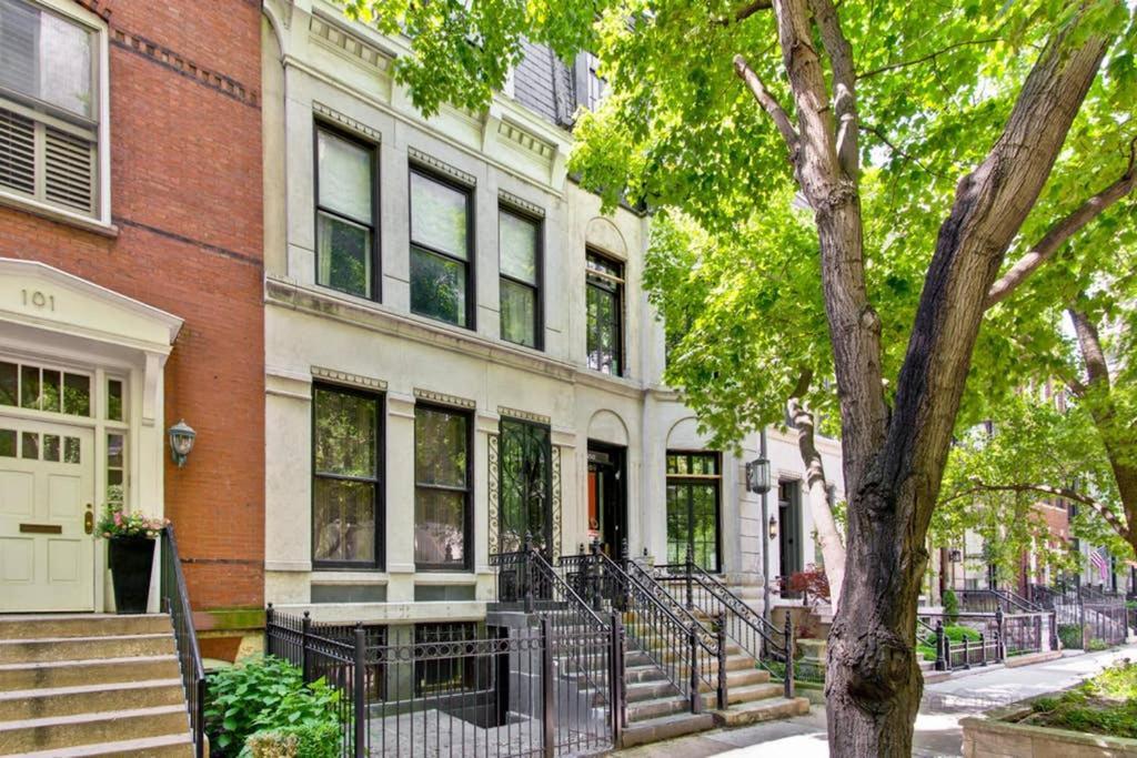 Historic Luxury Townhouse In Downtown Chicago Villa ภายนอก รูปภาพ